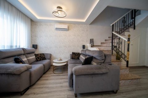 Huvila myytävänä Villamartin, Alicante, Espanja, 3 makuuhuonetta, 96 m2 No. 129453 - kuva 9