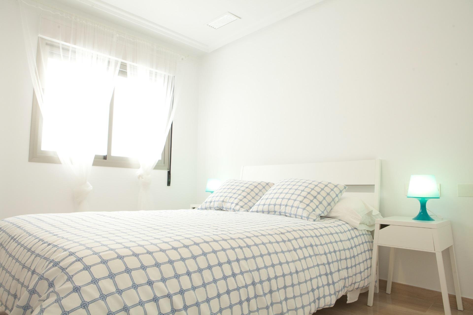 Huoneisto Santa Pola, Alicante, Espanja 4 makuuhuonetta, 127 m2 No. 125447
