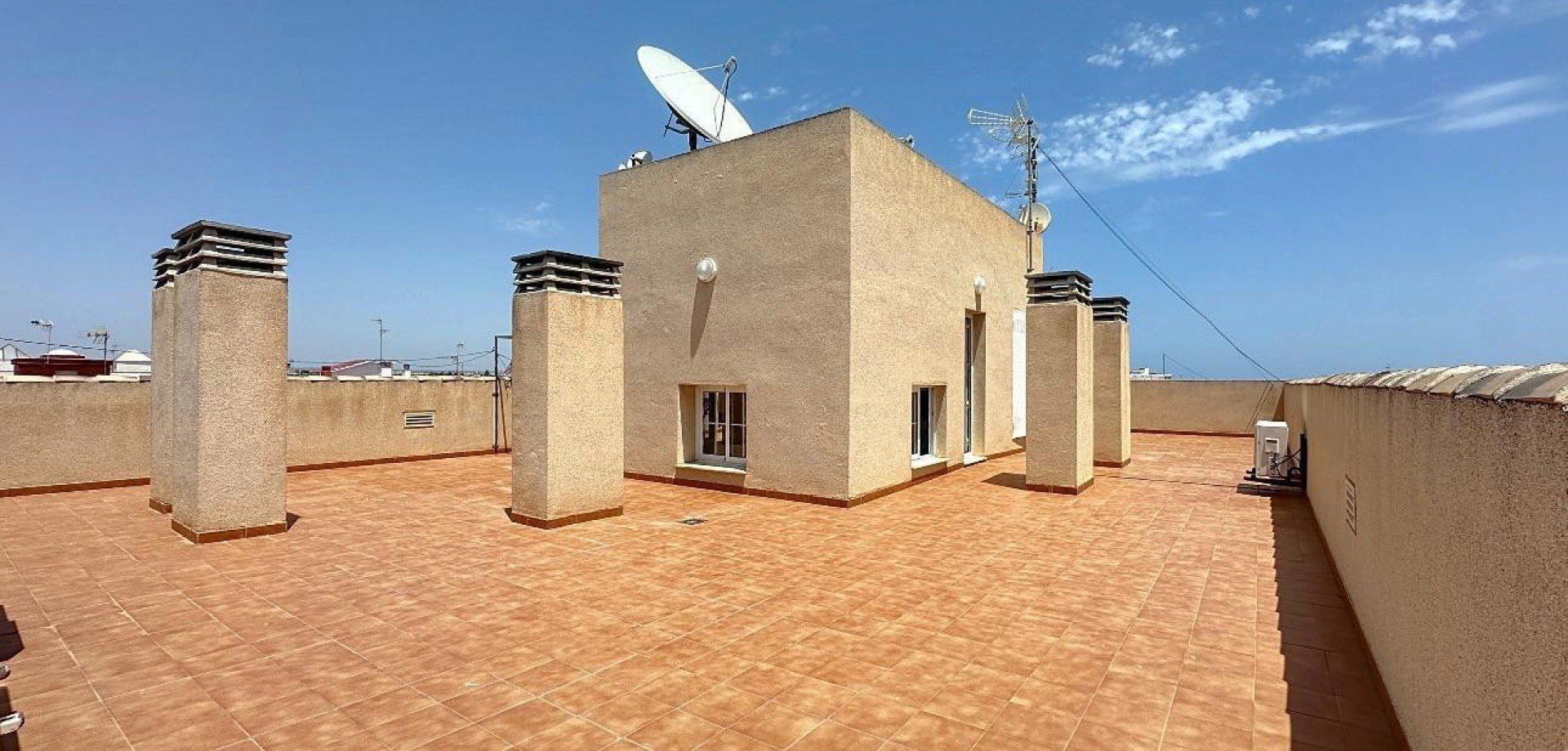 Apartment in San Pedro del Pinatar, Murcia, Spain 2 bedrooms, 85 sq.m. No. 131706