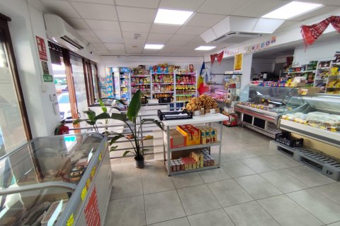 Commercial property for sale Torrevieja, Alicante, Spain 4 bedrooms, 91 sq.m. No. 131708 - photo 6