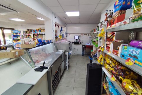 Commercial property for sale Torrevieja, Alicante, Spain 4 bedrooms, 91 sq.m. No. 131708 - photo 10
