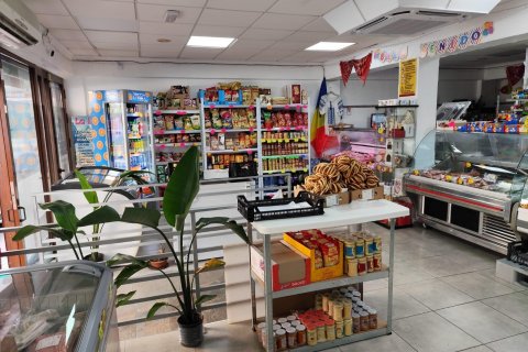 Commercial property for sale Torrevieja, Alicante, Spain 4 bedrooms, 91 sq.m. No. 131708 - photo 8
