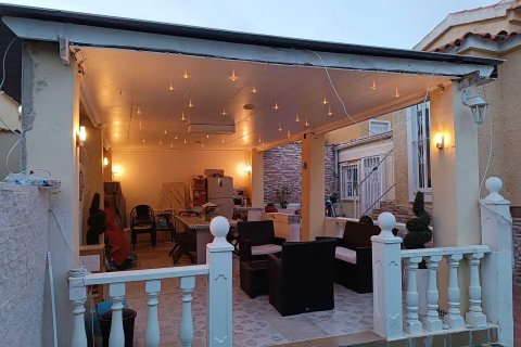 Villa in vendita La Marina, Alicante, Spagna 2 camere da letto, 131 mq. N° 131703 - foto 5