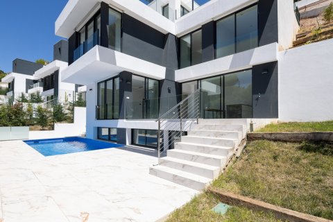 Villa till salu Malaga, Spanien 5 sovrum, 437.64 kvm. Nr. 124637 - foto 1