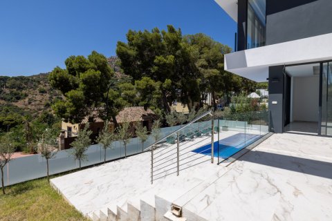 Villa till salu Malaga, Spanien 5 sovrum, 437.64 kvm. Nr. 124637 - foto 5