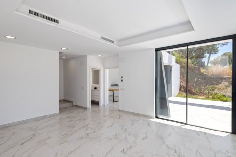 Villa till salu Malaga, Spanien 5 sovrum, 437.64 kvm. Nr. 124637 - foto 19