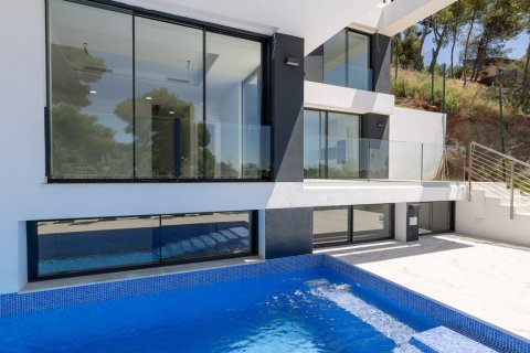 Villa till salu Malaga, Spanien 5 sovrum, 437.64 kvm. Nr. 124637 - foto 13
