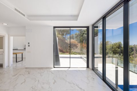 Villa till salu Malaga, Spanien 5 sovrum, 437.64 kvm. Nr. 124637 - foto 18