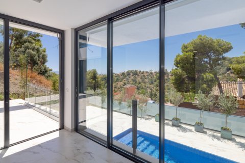 Villa till salu Malaga, Spanien 5 sovrum, 437.64 kvm. Nr. 124637 - foto 20