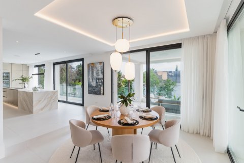 Сasa en venta Marbella, Málaga, España 4 dormitorios, 405 m2 No. 127405 - foto 7