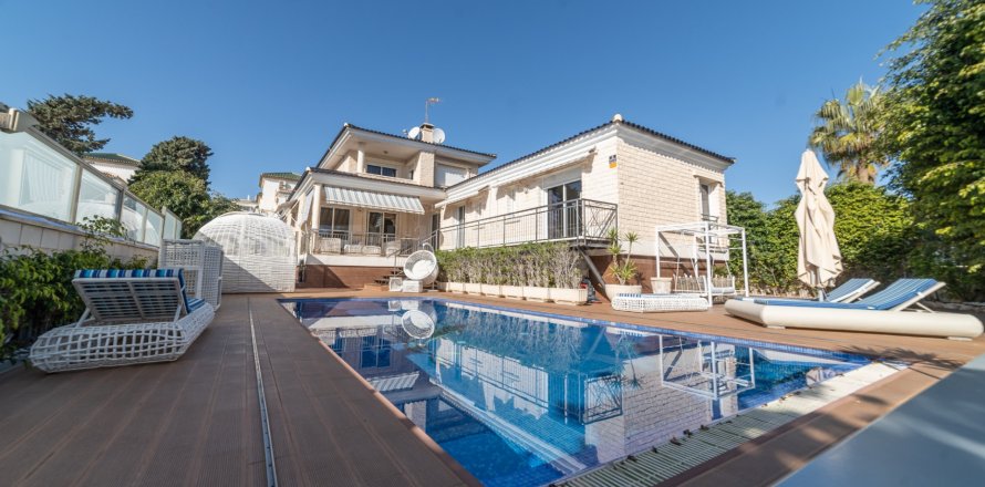 Villa La Mata, Alicante, Spain 5 bedrooms, 469 sq.m. No. 125136