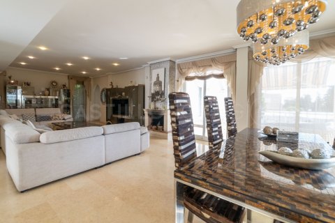 Villa for sale La Mata, Alicante, Spain 5 bedrooms, 469 sq.m. No. 125136 - photo 26