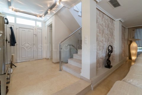 Villa for sale La Mata, Alicante, Spain 5 bedrooms, 469 sq.m. No. 125136 - photo 9