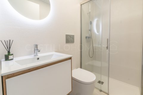Apartamento en venta Torrevieja, Alicante, España 2 dormitorios, 86 m2 No. 125134 - foto 15
