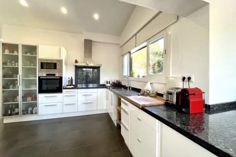 Villa for sale Costa De La Calma, Mallorca, Spain 3 bedrooms, 222 sq.m. No. 130944 - photo 10