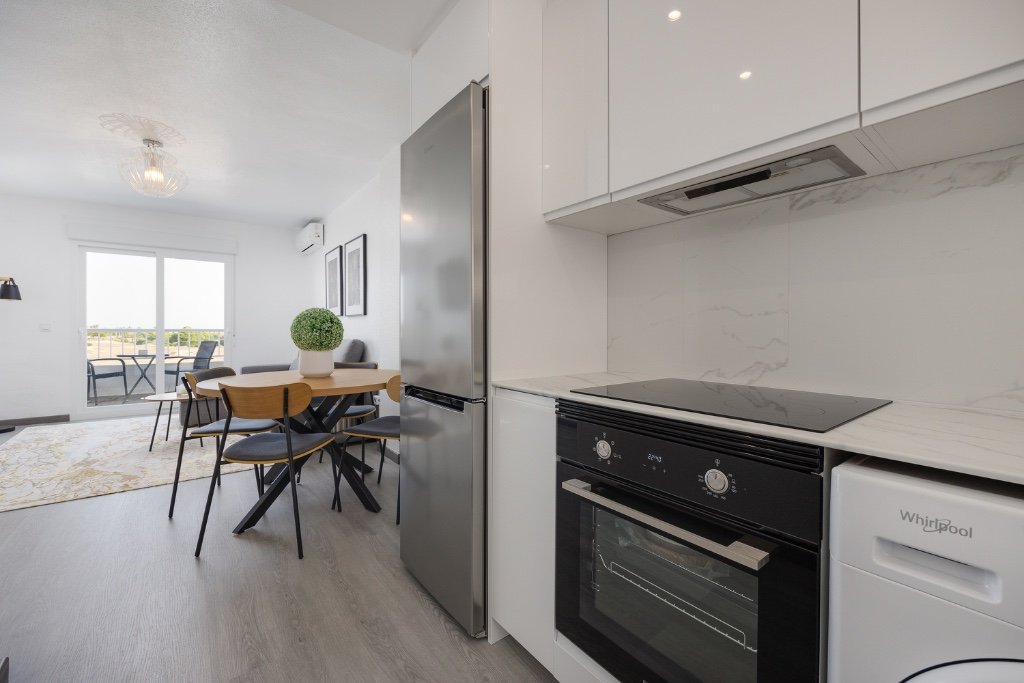 Appartamento a Punta Prima, Alicante, Spagna 2 camere da letto, 75 mq. N° 131075