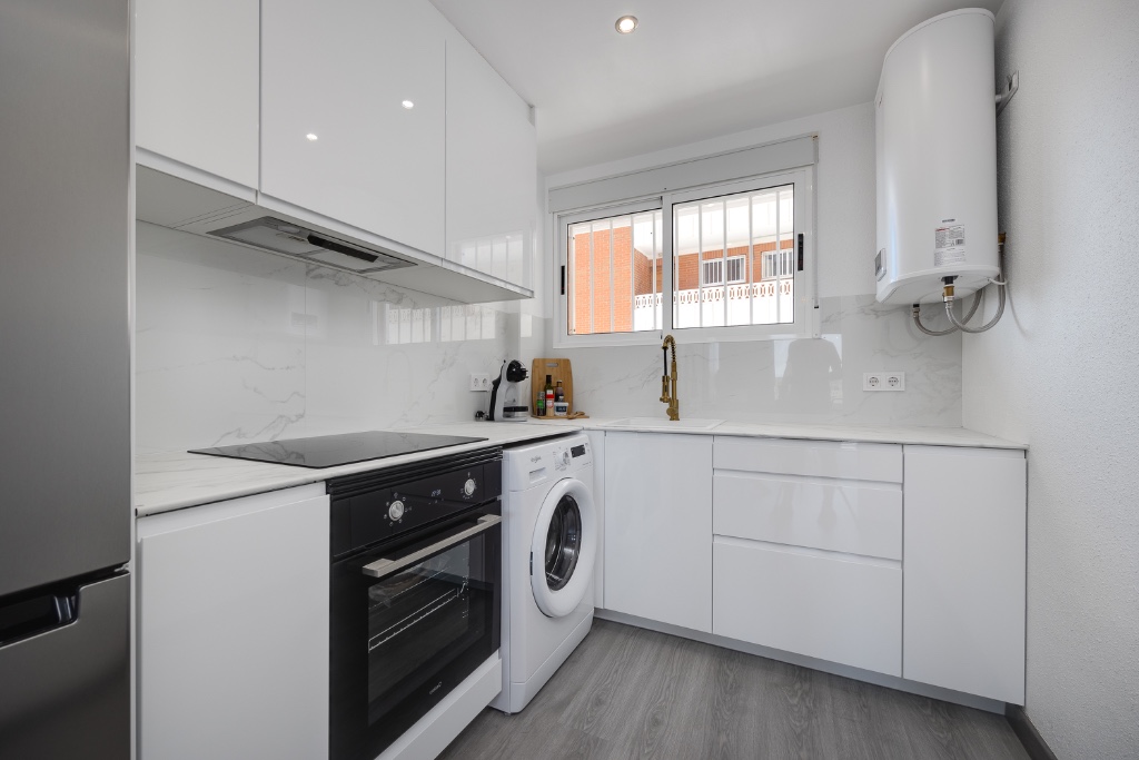 Appartamento a Punta Prima, Alicante, Spagna 2 camere da letto, 75 mq. N° 131075