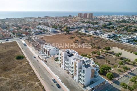 Attico in vendita a Torrevieja, Alicante, Spagna 2 camere da letto, 87 mq. N° 131078 - foto 14
