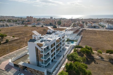Attico in vendita a Torrevieja, Alicante, Spagna 2 camere da letto, 87 mq. N° 131078 - foto 18