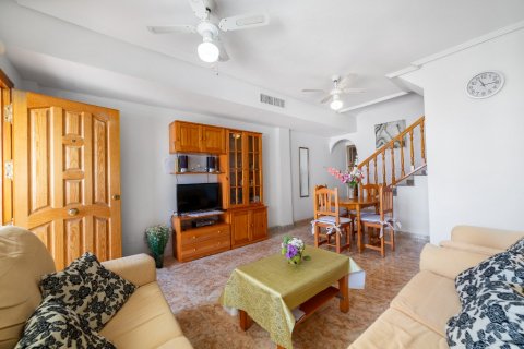 Kaupunkipientalo myytävänä Punta Prima, Alicante, Espanja, 2 makuuhuonetta, 80 m2 No. 131073 - kuva 8