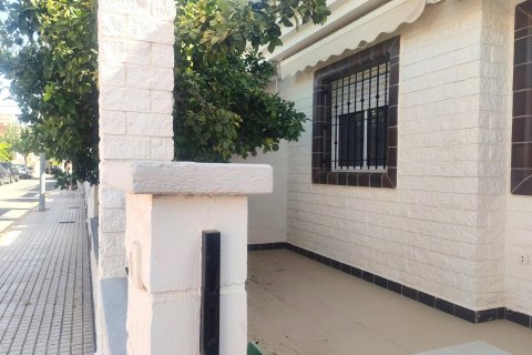 Kamienica Torre de la Horadada, Alicante, Hiszpania 4 sypialnie, 110 mkw. nr 125859 – zdjęcie 1