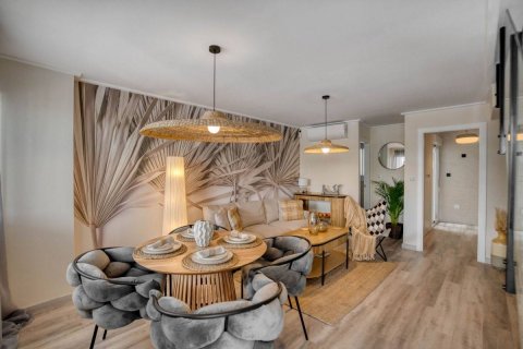 Huoneisto myytävänä Los Balcones, Alicante, Espanja, 3 makuuhuonetta, 115 m2 No. 125853 - kuva 9