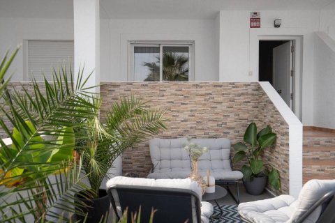 Huoneisto myytävänä Los Balcones, Alicante, Espanja, 3 makuuhuonetta, 115 m2 No. 125853 - kuva 2