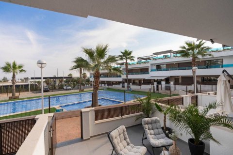 Huoneisto myytävänä Los Balcones, Alicante, Espanja, 3 makuuhuonetta, 115 m2 No. 125853 - kuva 1