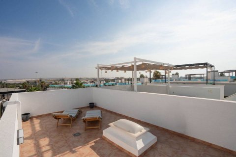 Huoneisto myytävänä Los Balcones, Alicante, Espanja, 3 makuuhuonetta, 115 m2 No. 125853 - kuva 14