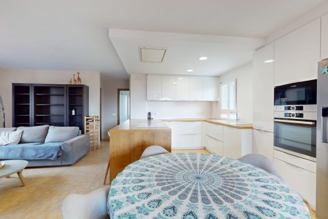 Villa for sale Alicante, Spain 5 bedrooms, 220 sq.m. No. 125972 - photo 9