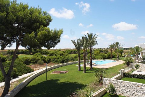 Apartamento en venta Pinar De Campoverde, Alicante, España 3 dormitorios,  No. 132456 - foto 3