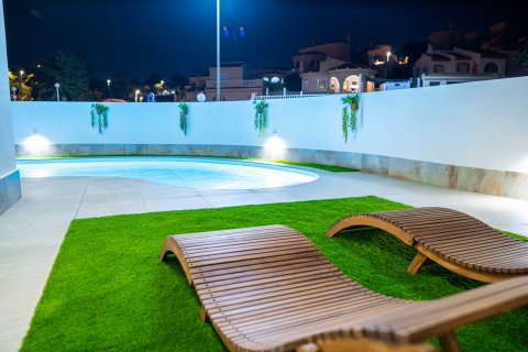 Huoneisto myytävänä Ciudad Quesada, Alicante, Espanja, 3 makuuhuonetta, 274 m2 No. 132542 - kuva 24