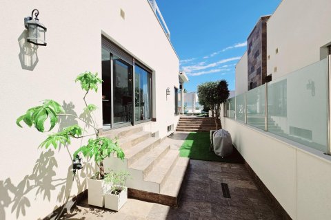 Villa till salu Villamartin, Alicante, Spanien 5 sovrum, 150 kvm. Nr. 125345 - foto 9