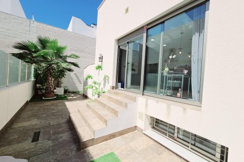 Villa till salu Villamartin, Alicante, Spanien 5 sovrum, 150 kvm. Nr. 125345 - foto 11