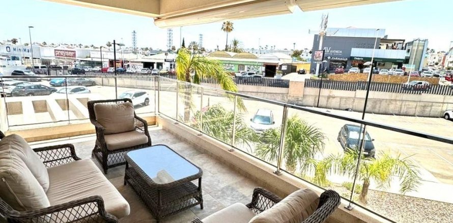 Apartment Los Dolses, Alicante, Spain 2 bedrooms, 76 sq.m. No. 131461