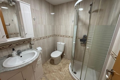 Apartment for sale Torrevieja, Alicante, Spain 3 bedrooms, 110 sq.m. No. 131460 - photo 11