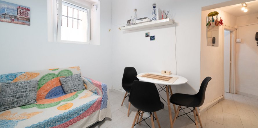 Квартира в Мадрид, Испания 1 спальня, 38м2 №124510