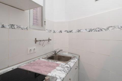 Продажа квартиры в Мадрид, Испания 1 спальня, 38м2 №124510 - фото 11