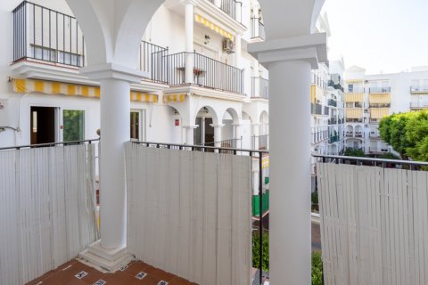 Продажа квартиры в Эстепона, Малага, Испания 3 спальни, 99м2 №124509 - фото 26