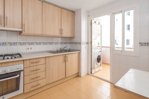 Продажа квартиры в Эстепона, Малага, Испания 3 спальни, 99м2 №124509 - фото 10