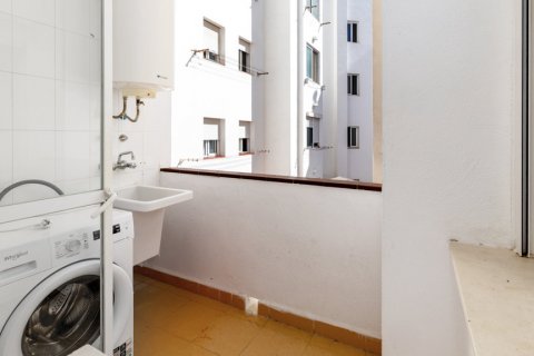 Продажа квартиры в Эстепона, Малага, Испания 3 спальни, 99м2 №124509 - фото 12