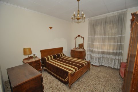 Townhouse for sale Petrer, Alicante, Spain 12 bedrooms, 700 sq.m. No. 125631 - photo 7