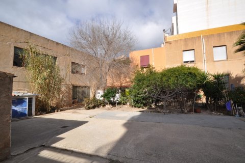 Townhouse for sale Petrer, Alicante, Spain 12 bedrooms, 700 sq.m. No. 125631 - photo 1