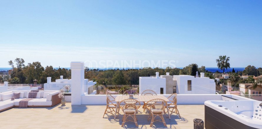 Villa Estepona, Malaga, Spanien 4 sovrum, 356 kvm. Nr. 121008
