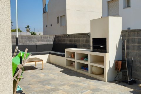 Villa for sale Torrevieja, Alicante, Spain 3 bedrooms, 190 sq.m. No. 129718 - photo 18