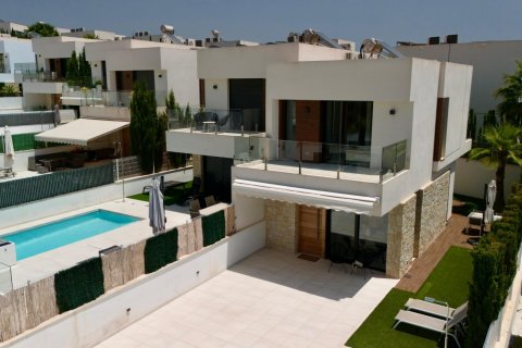 Villa en alquiler Finestrat, Alicante, España 3 dormitorios, 150 m2 No. 127325 - foto 2