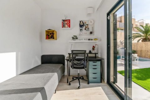 Villa for sale La Zenia, Alicante, Spain 2 bedrooms, 82 sq.m. No. 127324 - photo 19