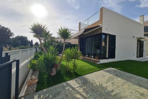 Villa for sale La Zenia, Alicante, Spain 2 bedrooms, 82 sq.m. No. 127324 - photo 2