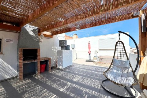Apartment for sale Torrevieja, Alicante, Spain 3 bedrooms, 100 sq.m. No. 129058 - photo 2