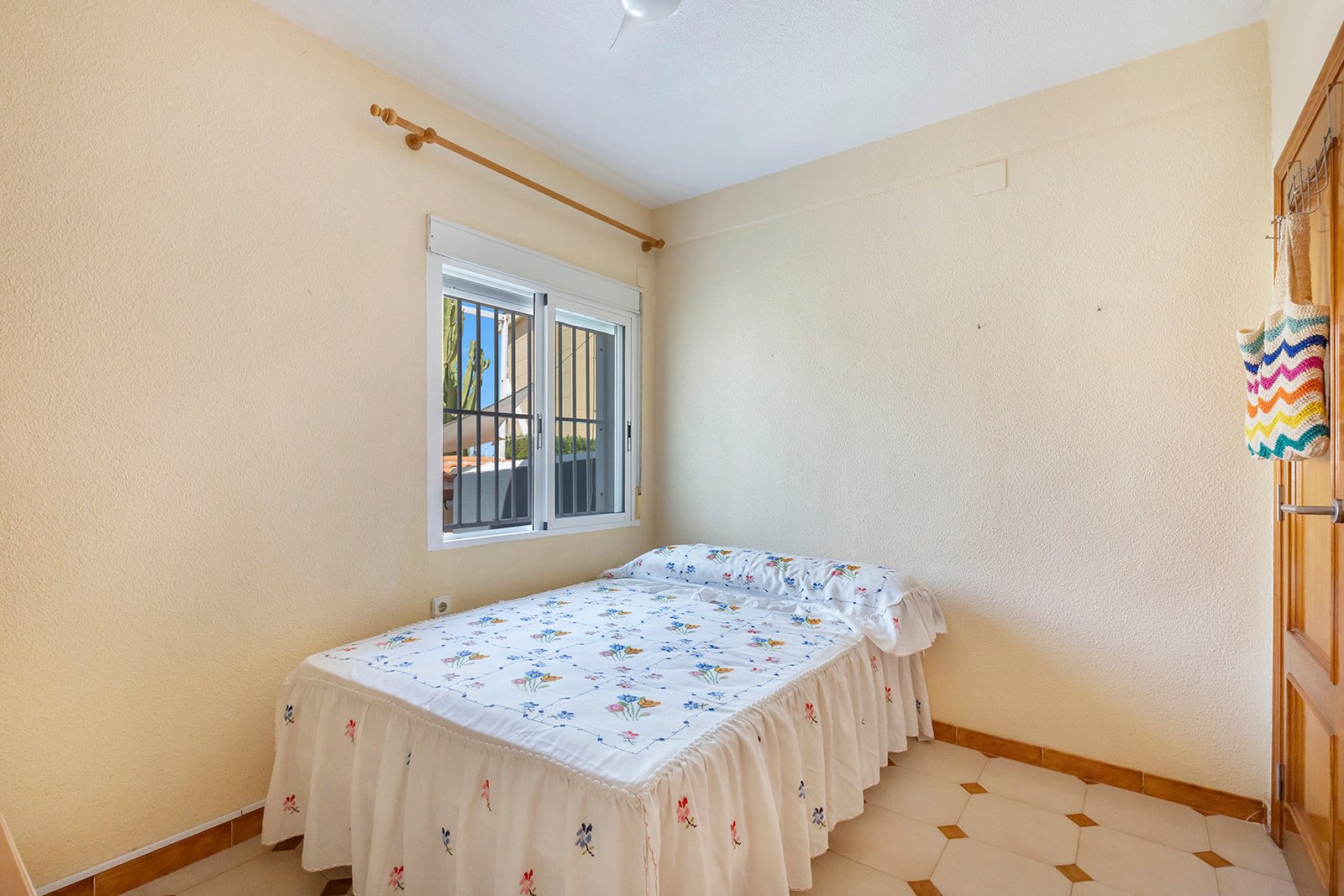 Villa a Torrevieja, Alicante, Spagna 4 camere da letto, 141 mq. N° 129053